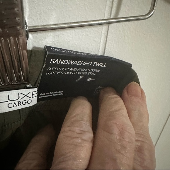 SOFIA VERGARA ☆ Luxe Cargo High-Rise Ankle Pants ☆ Size XS ☆ NWT - Picture 5 of 5